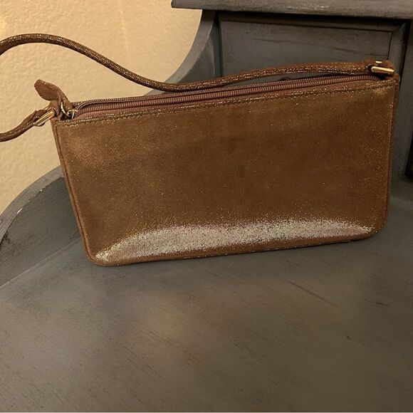 Adrienne Vittadini gold shimmery bag in excellent condition with storage bag‎ - Picture 1 of 10